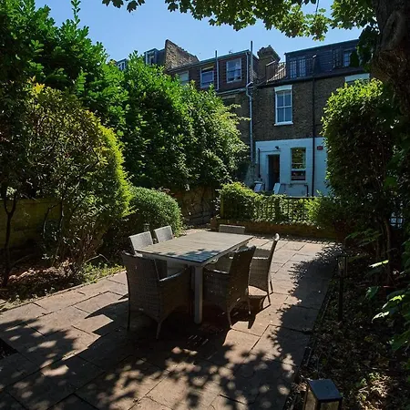 Bright Cozy Garden Retreat W Fast Wifi & 5Min To Tube Subway Metro & Close To Park & Street Parking P4P London Exterior photo